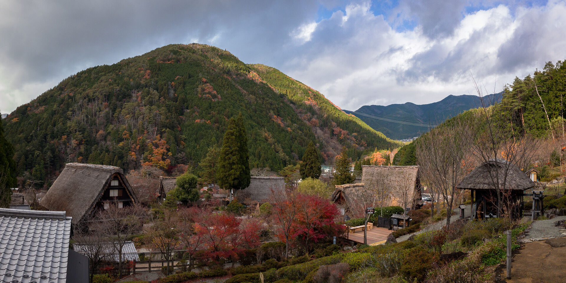 Gasshō-mura, Gero-onsen, Japan - Aaronweb.net